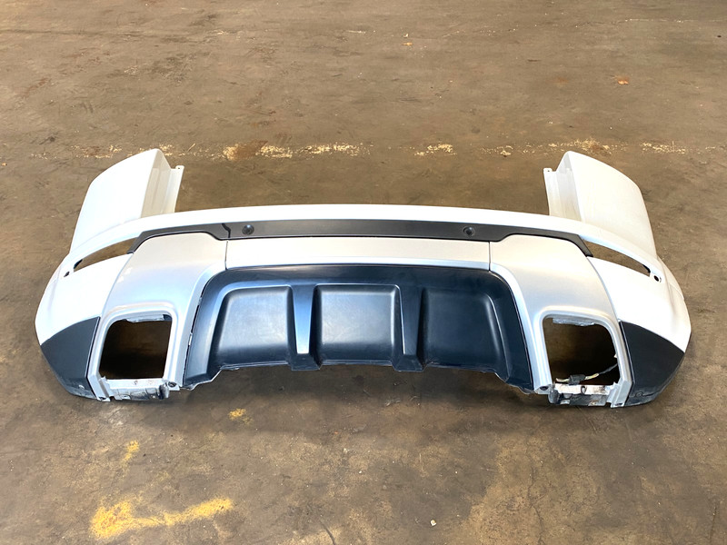 2012-2014 RANGE ROVER EVOQUE DYNAMIC REAR BUMPER COVER PANEL WHITE OEM #A0.27
