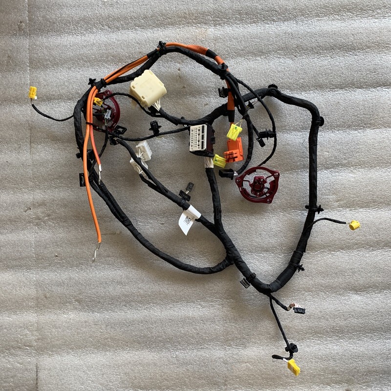 17-22 Tesla M3 M3 Battery Module Wiring Harness Cable Wire 1114927-00-L 2334 B13