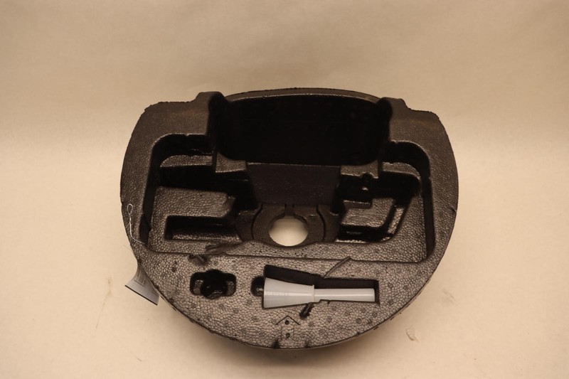 2014-2020 MASERATI QUATTROPORTE REAR TRUNK JACK STORAGE FOAM TRAY BOX OEM
