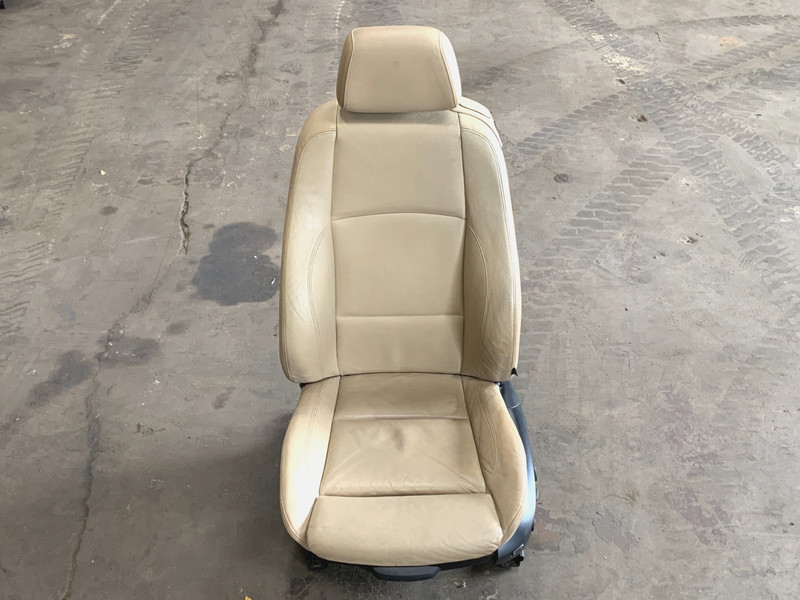09-13 BMW 135i CONVERTIBLE FRONT LEFT DRIVER SEAT BEIGE OEM #A0.09