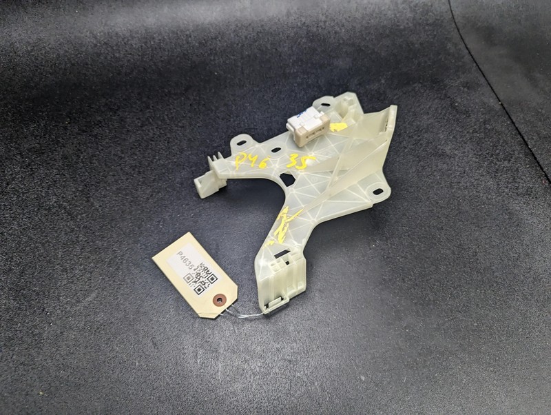 Body BCM Control Module Bracket 2021 Toyota RAV4 82673-0R070 2019 2020 2022-2024