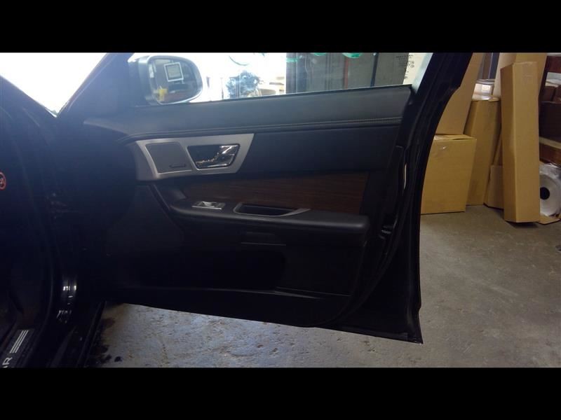 2014 XF Passenger Right Front Door Trim Panel 1173752