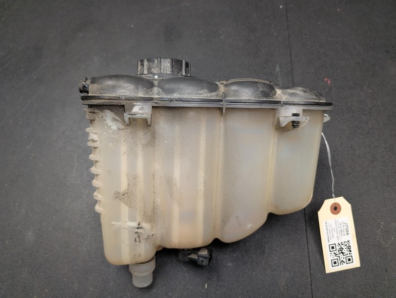 Radiator Coolant Reservoir 2018 Jaguar XE S 2019