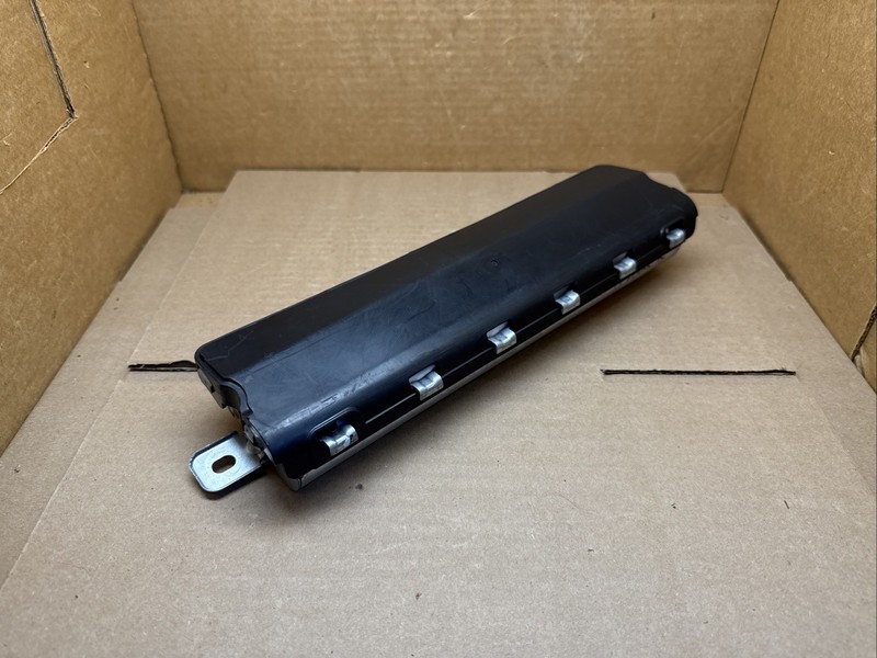 2016-2017 Chevy Spark Right Side Passenger Knee Lower Air Bag Airbag 42348960