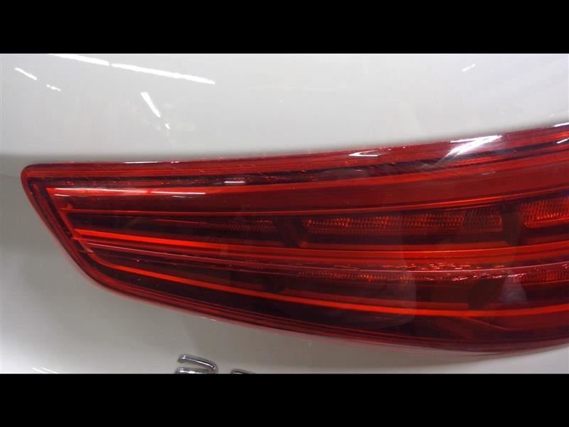 Trunk/Hatch/Tailgate Integrated Spoiler Fits 16-18 AUDI Q3 1442913