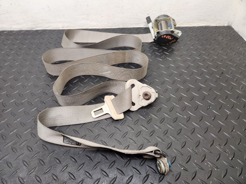 02-05 Saturn VUE Rear Left Driver Belt Retractor Tan OEM 22721489