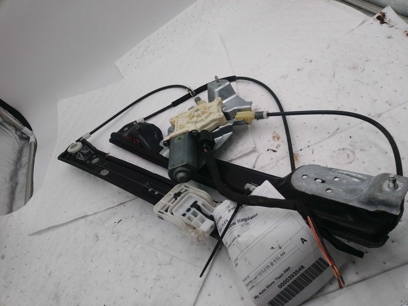 2011 Ford Flex Front Right Window Regulator Green Used 118K Miles OEM Part
