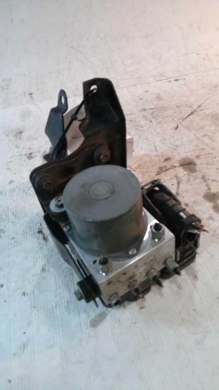 2016 Nissan Murano ABS Pump & Motor Assembly OEM 59000 Miles Blue NJ25-17878