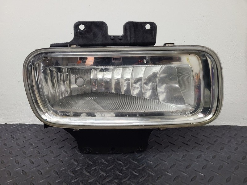 04-05 Ford F150 Right Fog Driving Lamp W/ Mount Bracket OEM 5L3Z-15200-A