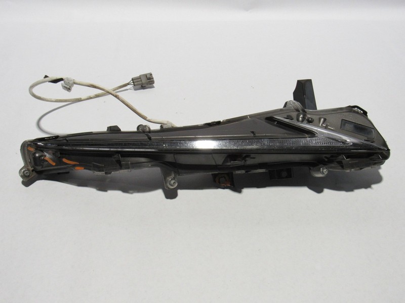 Lexus IS300 2020 Front Right Passenger Dayitime Running Light Lamp 14-21 ;