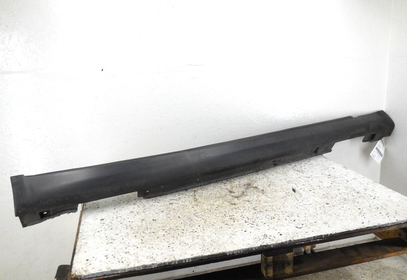 Infiniti G35 Sdn Rocker Panel Side Skirt Moulding Passenger Right OEM 2003 2004