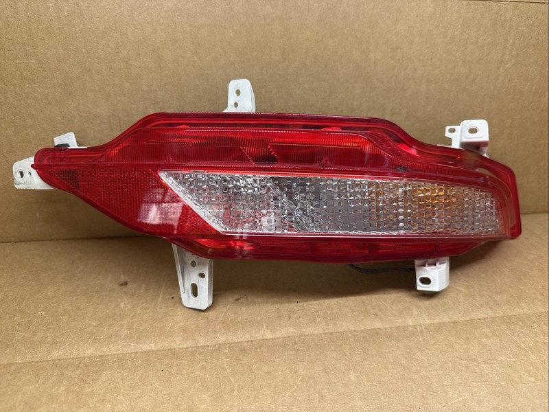 2022-2024 Hyundai Tucson Right Reverse Back Up Light Assembly OEM 92406-N9000