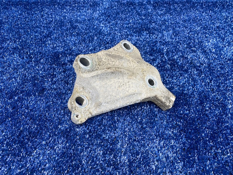 2012–2015 Honda Civic Transmission Upper Mount Bracket OEM tr618a