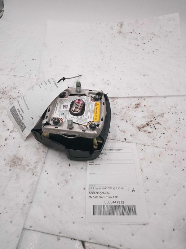 2003 GMC Envoy XL Steering Wheel Air Bag OEM White 15168515 Used 164k Miles