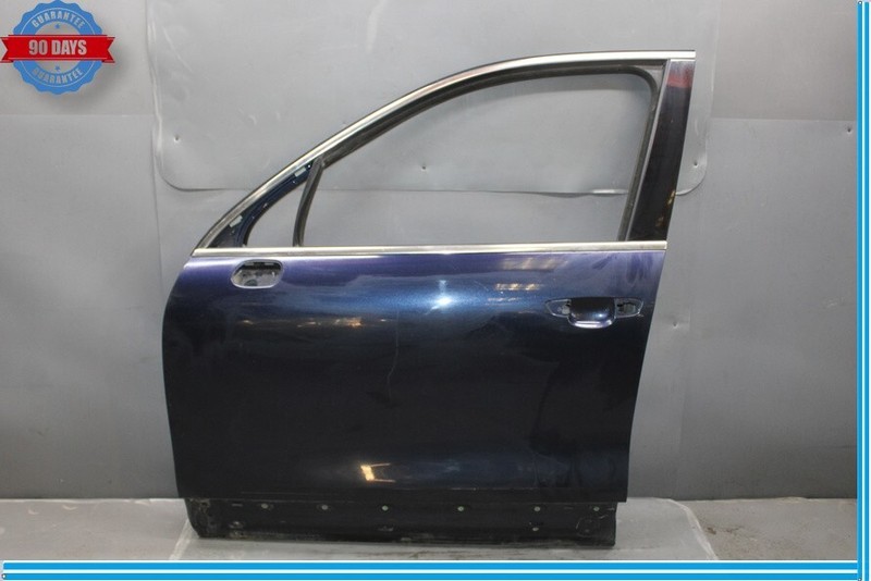 11-17 Volkswagen VW Touareg Front Left Driver Side Exterior Door Shell Oem