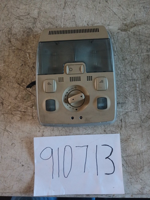 2003-2011 Audi A4 A3 Overhead Console Light Dome Light OEM 8E0947565