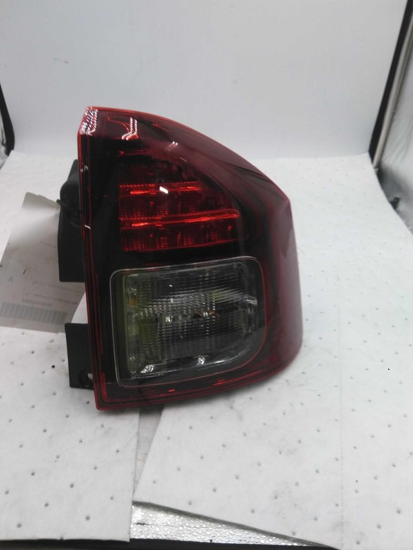 2017 Jeep Compass Right Tail Light Assembly Grey OEM 338124 107K Miles
