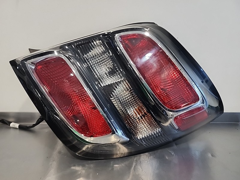 42652055 || 2017 - 2020 Chevrolet Sonic RH Passenger Tail Light Lamp OEM Halogen
