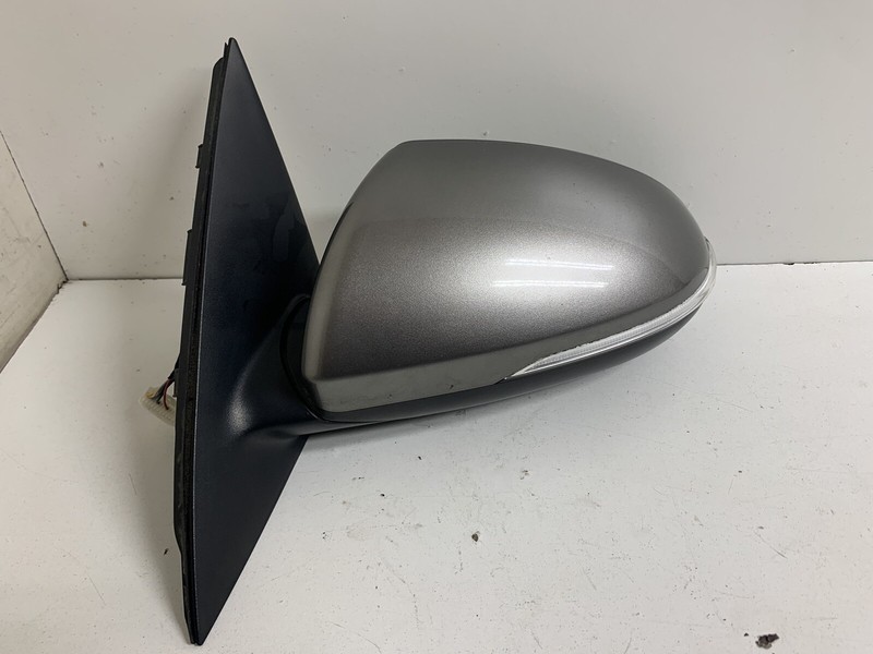 2016-2018 Kia Optima VIN 5 Left Driver Side View Door Mirror 5 Wire Paint: IM