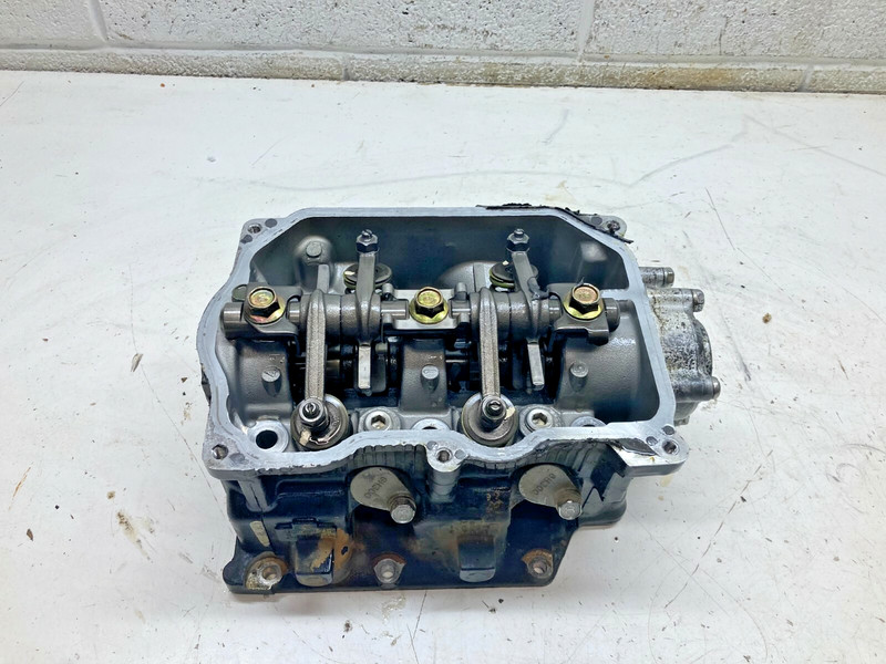 I6 830271T4 Complete Cylinder Head Mercury 25Hp, 25ML 4STR