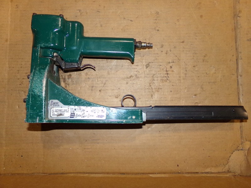 Clinches Pneumatic Staple Gun 55A0026*FREE SHIPPING*