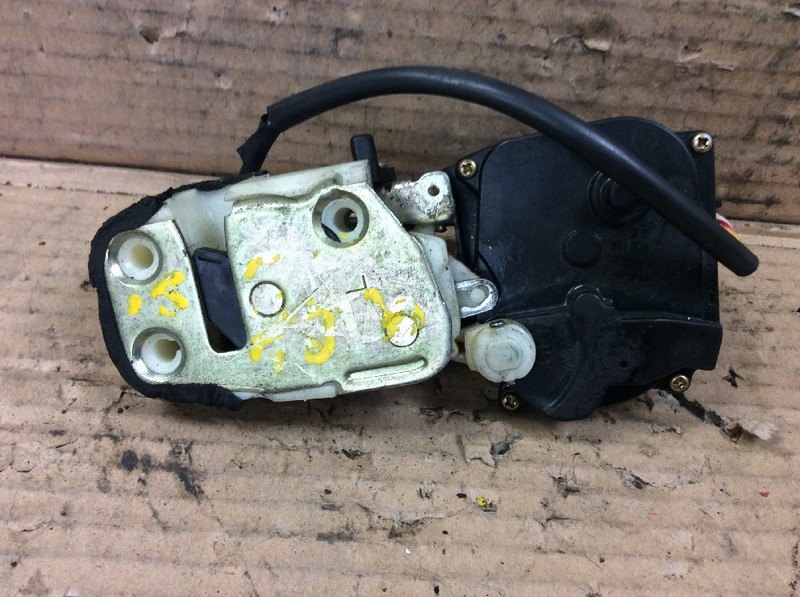 88 89 90 91 Civic 4DR Sedan LX Left Rear Door Latch Power Lock Used OEM