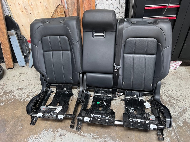 18-22 Range Rover L494 REAR SECOND ROW SEATS OEM
