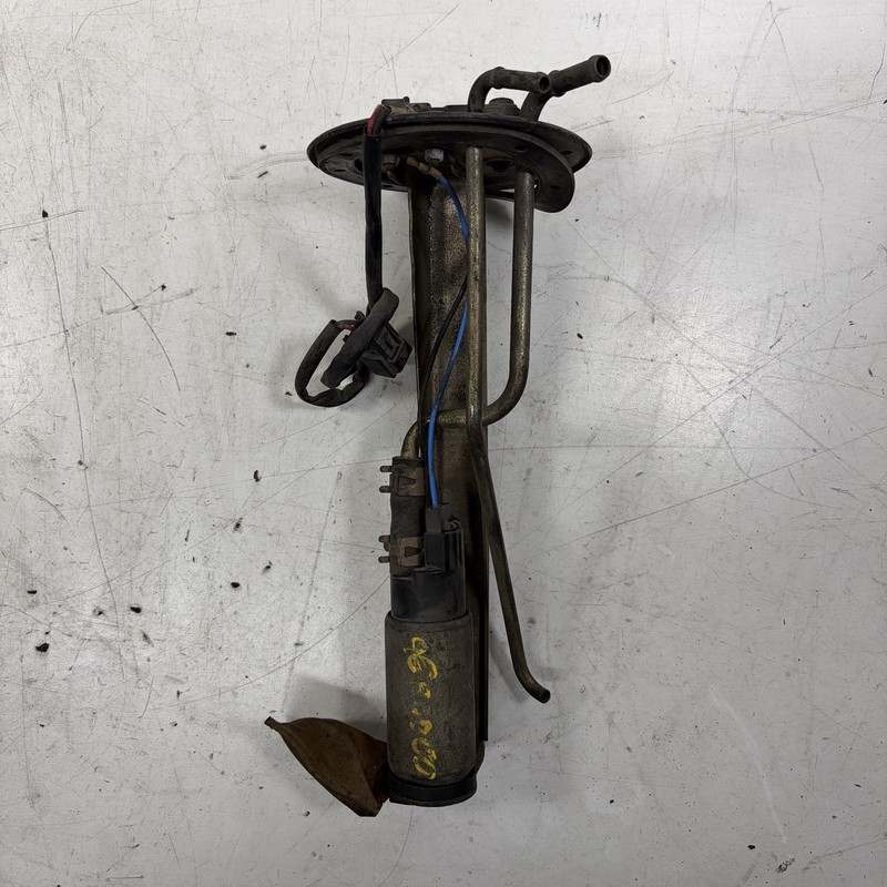 96-97 Honda Passport Fuel Pump Assembly 8-97118-858-1 OEM