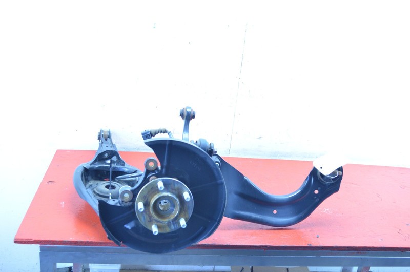 19-21 MAZDA CX-5 AWD REAR RIGHT SPINDLE KNUCKLE HUB BEARING W CONTROL ARMS OEM