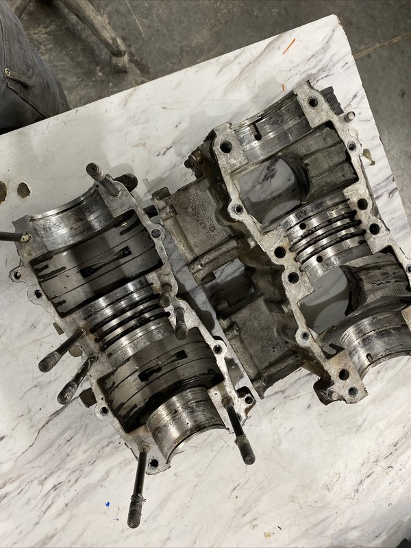 2001 Polaris Rmk 800 Crankcase / Crank Case Assembly Bottom End Cases