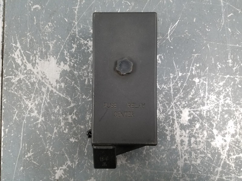 2003 Chevy Corvette C5 Z06 Front Engine Fuse Panel #5446 VV10