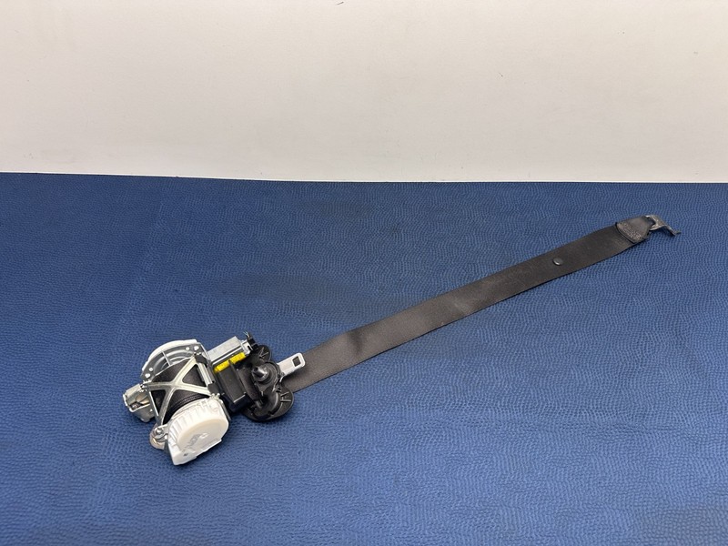 12-20 BMW F30 F34 F36 F80 M3 Front Left Driver Side Seatbelt Retractor Black OEM