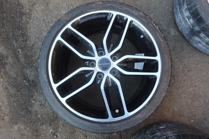 2014-2019 Chevy Corvette C7 OEM Wheel w/ Tire Front 19x8.5 20986479