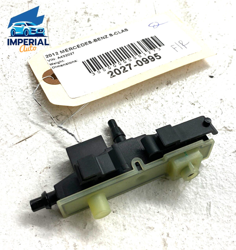Mercedes W221 S550 Front Seat Dynamic Lumbar Air Control Valve OEM 2007-2012
