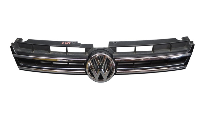 11-14 Volkswagen Touareg Front Bumper Upper Radiator Grill 7P6853651 OEM