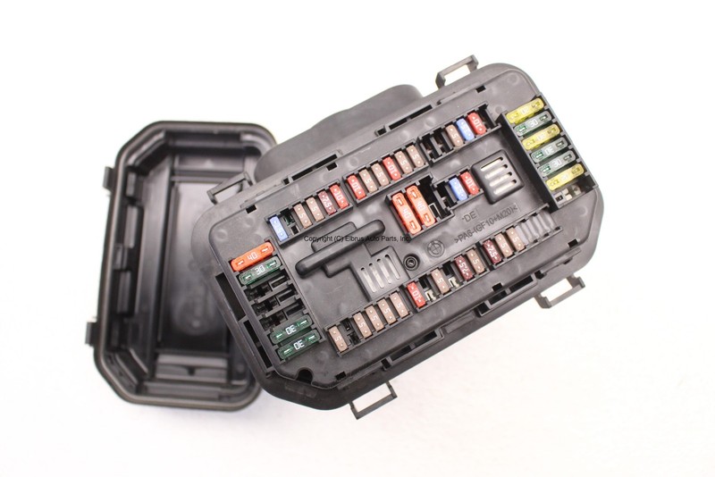 2014 2015 BMW 335XI F30 FRONT ENGINE BAY FUSEBOX FUSE BOX 61149224872 OEM