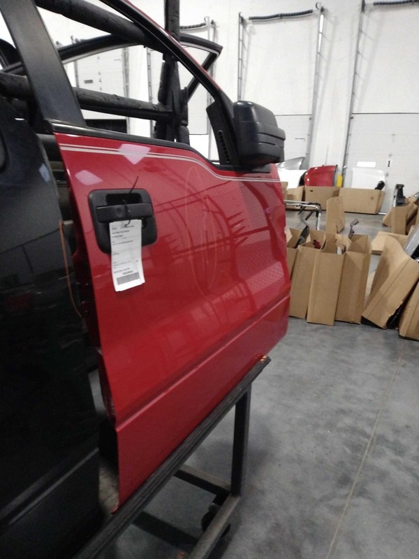 2010 Ford F150 Pickup Right Door Red Used OEM 468425, Scratches, 82K Miles