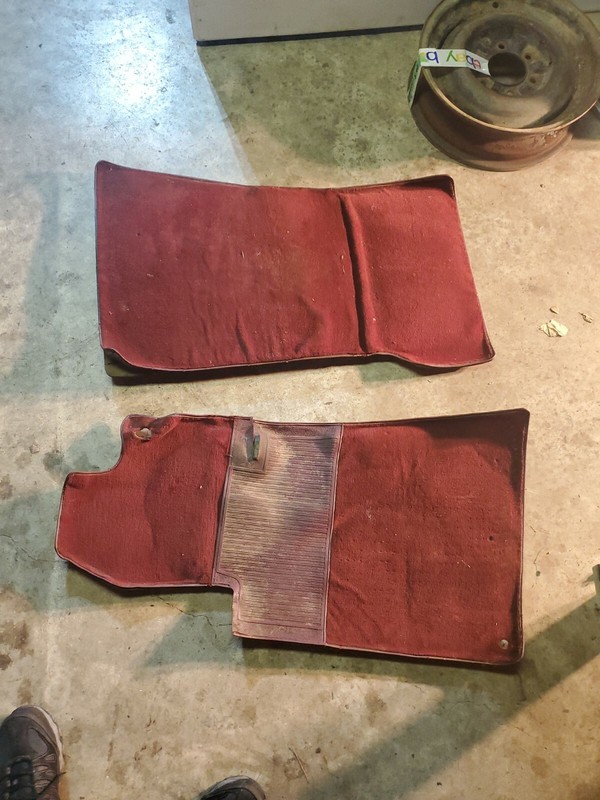 MERCEDES 107 FRONT DRIVER AND PASSENGER FLOOR MATSCARPET CARPETS