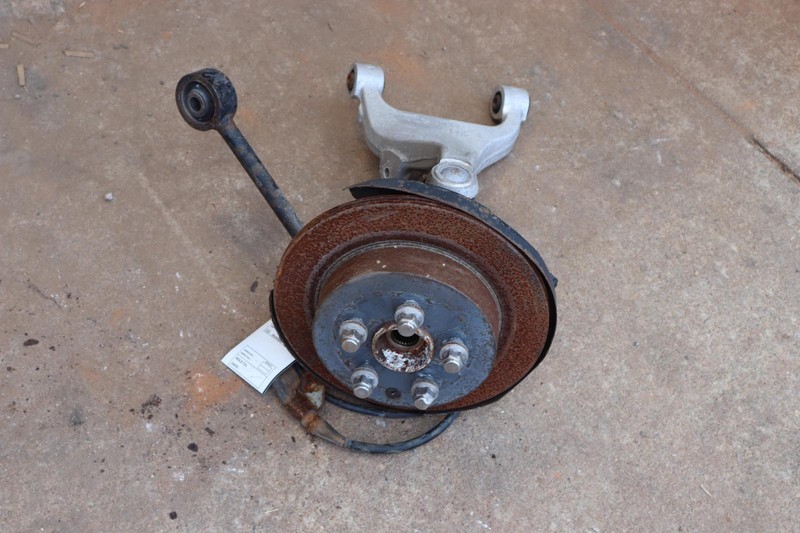 2017-2020 INFINITI QX60 AWD REAR LEFT SPINDLE KNUCKLE HUB W/ CONTROL ARMS OEM