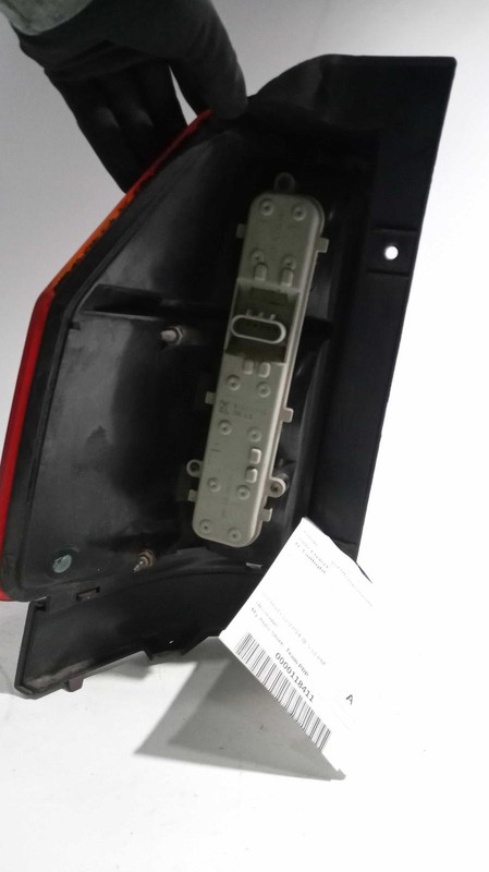 2002 GMC Envoy Right Tail Light Assembly Maroon 228241 126K Miles Used