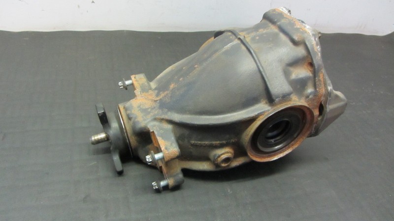 03-05 MERCEDES W211 E320 RWD DIFFERENTIAL CARRIER REAR A2303510005 OEM 90716B