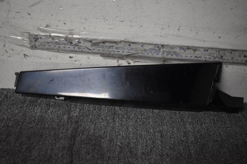 JAGUAR F PACE RIGHT SIDE COULMN TRIM FACTORY OEM