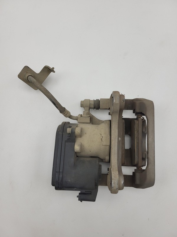 2019-2025 Chevrolet Silverado 1500 Crew Right Rear Brake Caliper OEM 84688289
