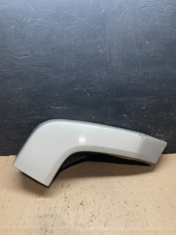2006 to 2010 Hummer H3 Rear Right Flare Door Molding Trim OEM X8144 DG