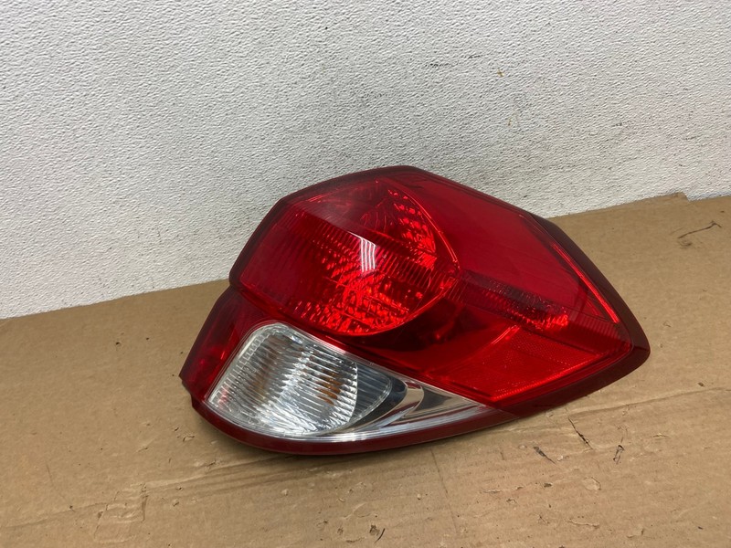 2008-2009 Subaru Outback Wagon Right Passenger RH Side Tail Light Oem AD4012 LK