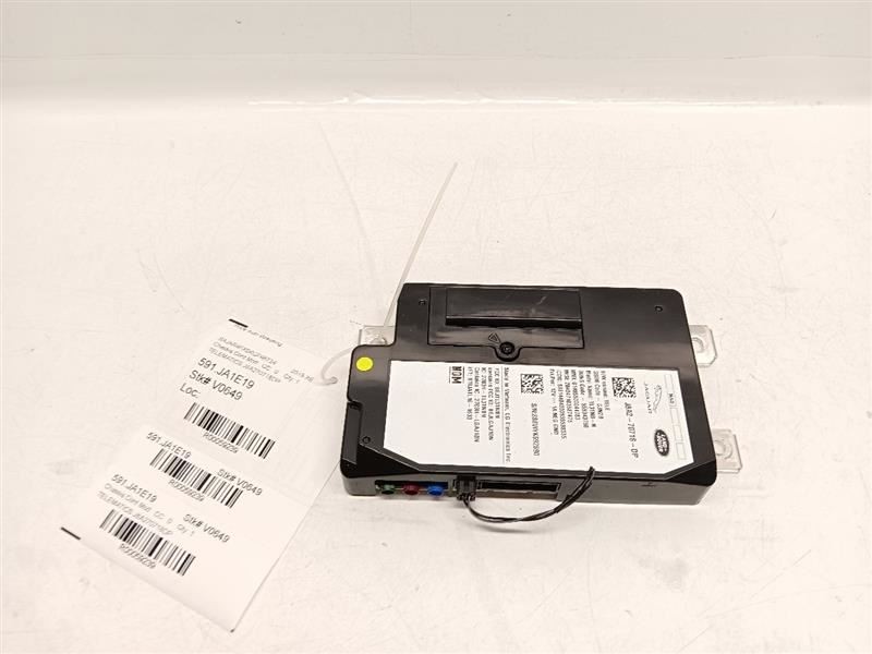 Jaguar F-Pace XE Telematics Module Control Unit J8A270718DP