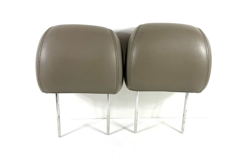 2003-2006 Silverado / Sierra Front Headrests Pair Set OEM *(Beige Leather 52D)