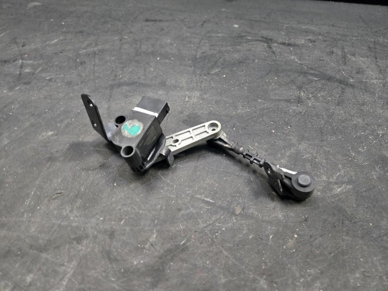 Rear Right Ride Height Sensor 2018 Range Rover Velar HK83-3C280-DA 2019 - 2022