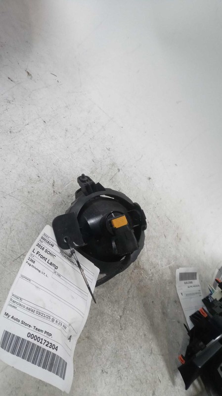 2016 Chevrolet Sonic Left Blue Fog Light Assembly OEM 600186 81K Miles
