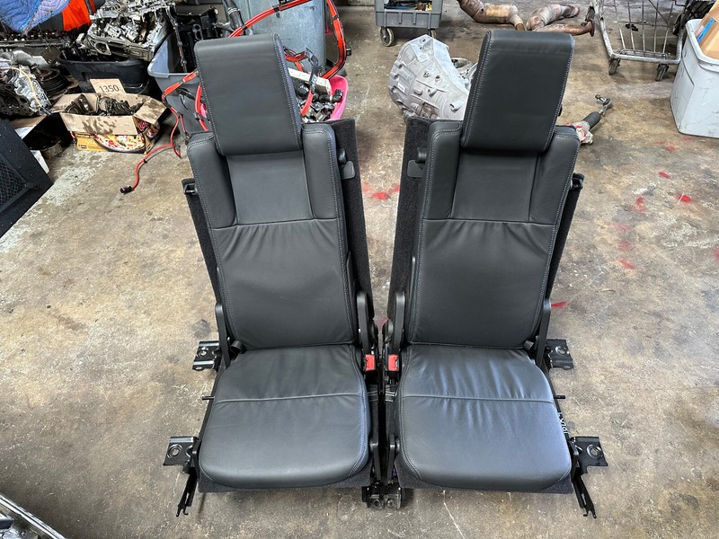 10-16 LAND ROVER LR4 REAR RIGHT & LEFT SIDE 3RD THIRD ROW SEAT ASSEMBLY OEM
